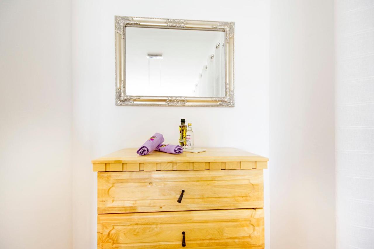Apartment Laura ปริฟลากา ภายนอก รูปภาพ