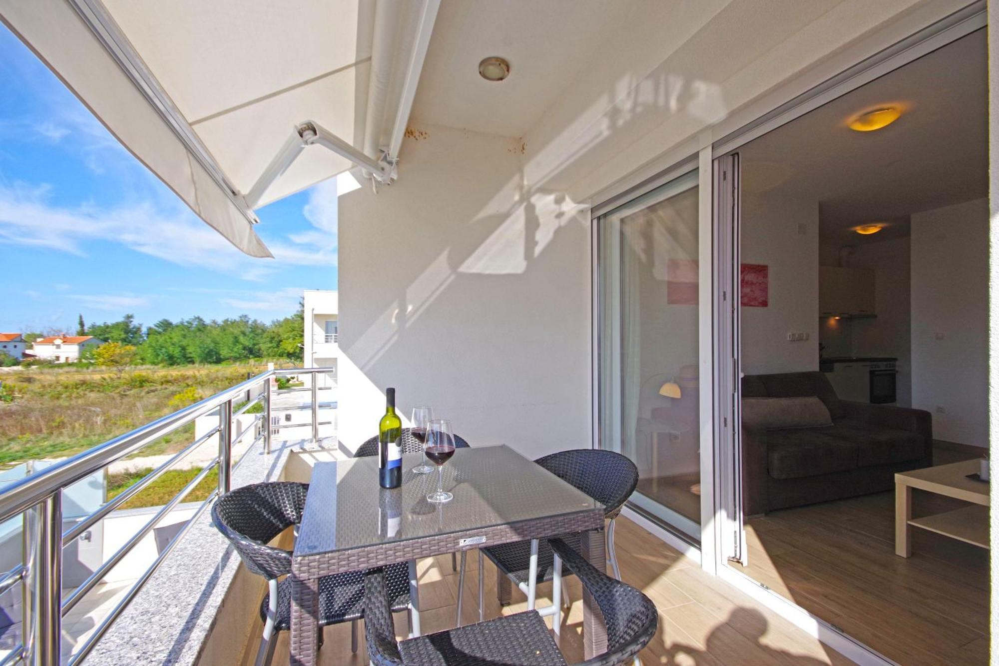 Apartment Laura ปริฟลากา ภายนอก รูปภาพ