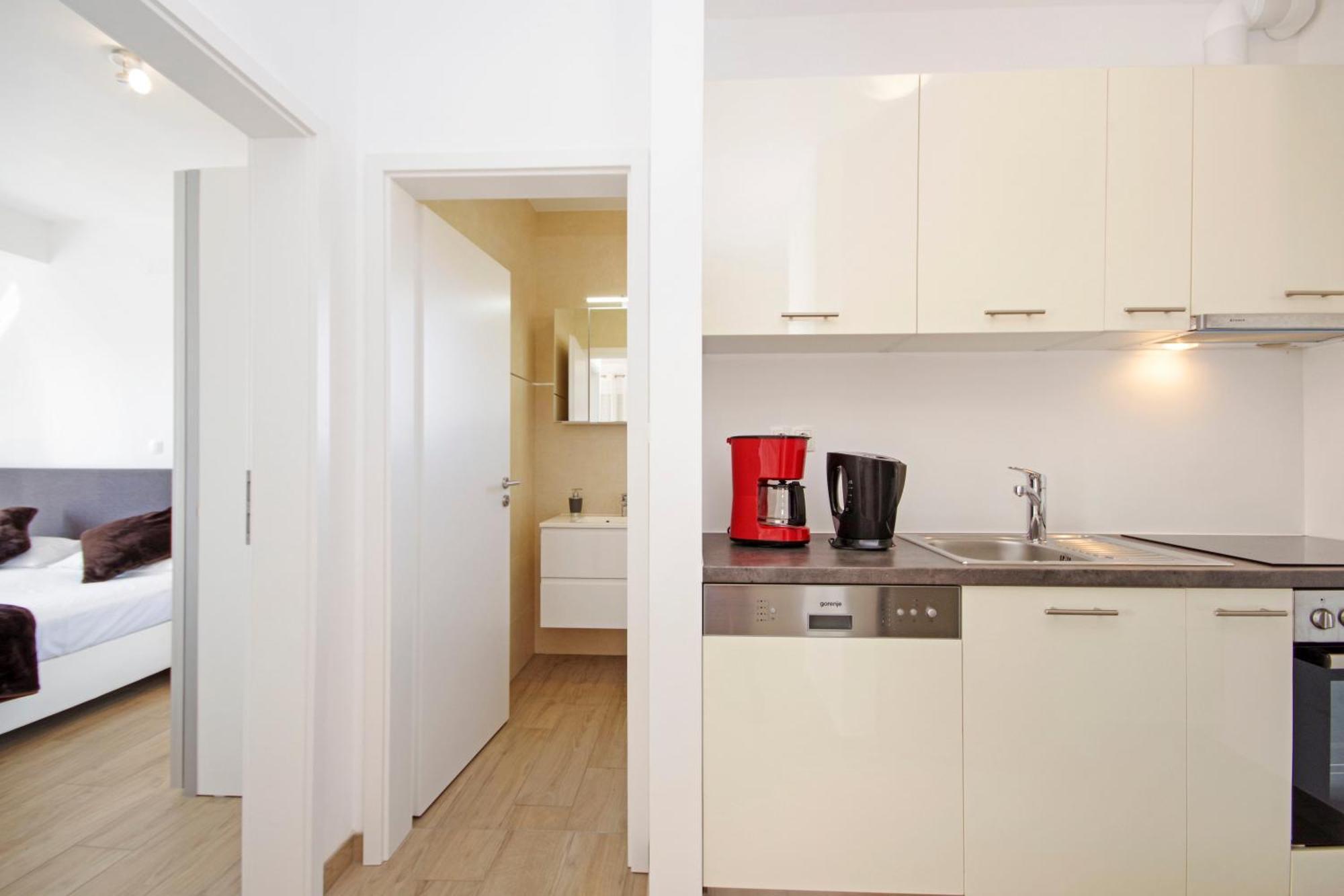 Apartment Laura ปริฟลากา ภายนอก รูปภาพ
