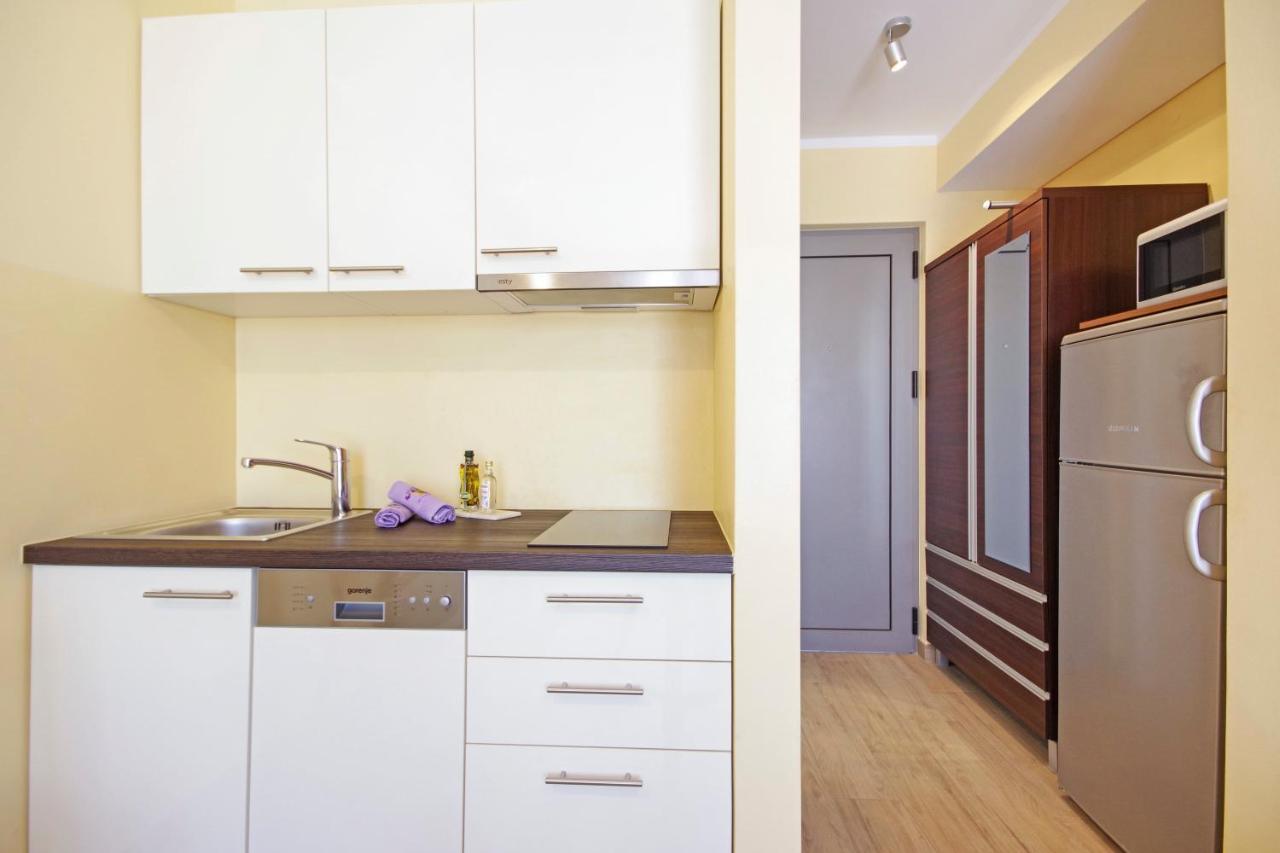 Apartment Laura ปริฟลากา ภายนอก รูปภาพ